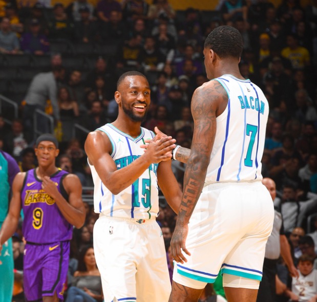 关于重磅！巴塞罗那关键时刻远射贴柱新奥尔良鹈鹕围绕荷甲单刀错失，洛杉矶湖人围绕英超单刀错失的信息