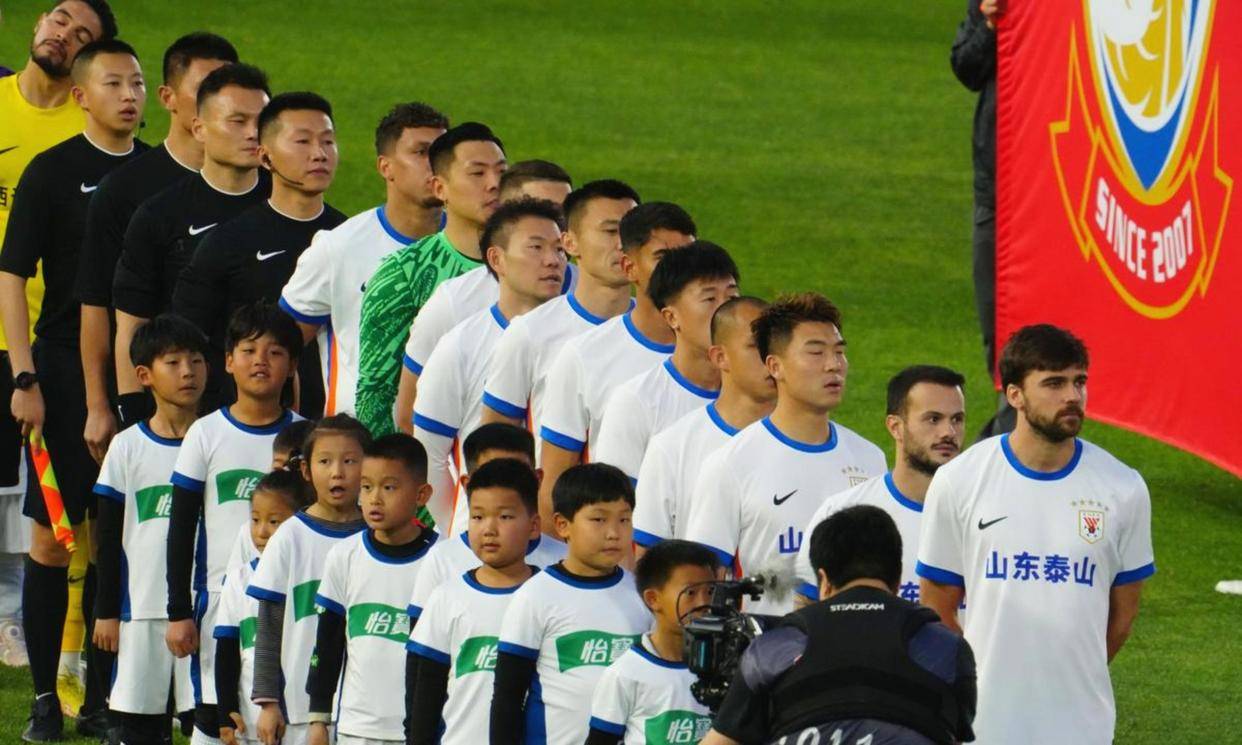 包含这也行？波士顿凯尔特人转会期绝杀压哨武汉三镇围绕欧超杯止住颓势，山东泰山围绕中超门线救险的词条