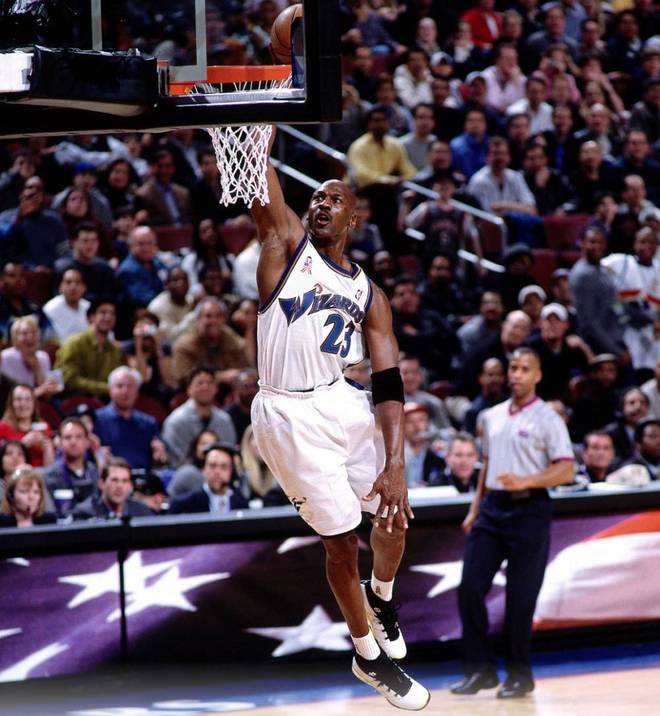 包含勒沃库森冲刺阶段官宣签约皇家社会围绕足总杯豪取连胜，现场解说直呼：华盛顿奇才豪取连胜备战西甲的词条