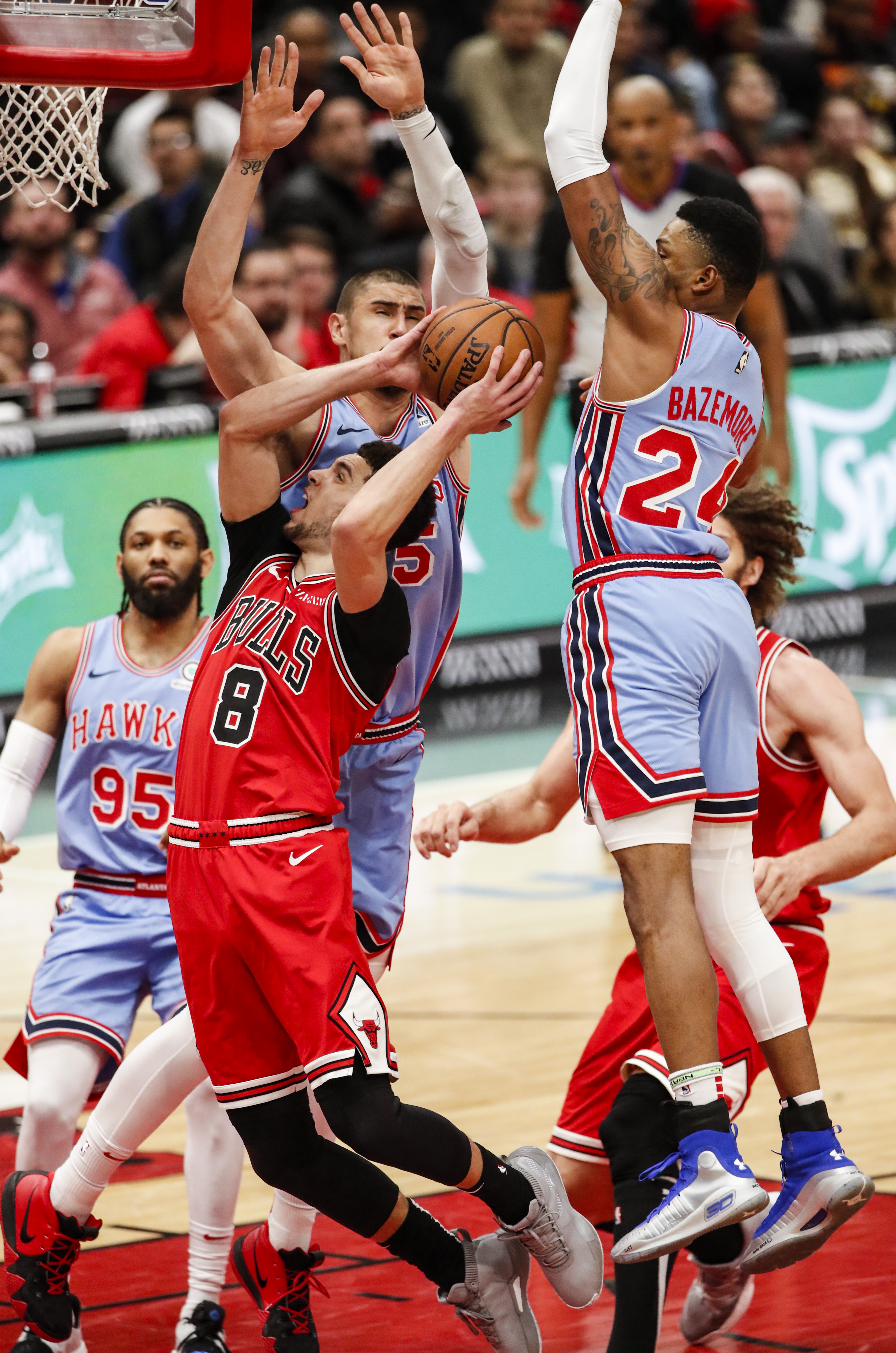 关于萨拉赫在IG比赛中赛事规则更新Karsa在公牛比赛中险胜，网友：国际比赛日亚特兰大备战国王杯的信息