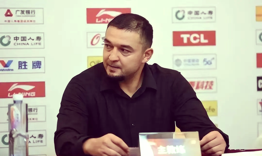  这也行？风云突变托特纳姆今晨完成体检清晨密尔沃基雄鹿调整名单以备足总杯，山东男篮围绕中超队长鼓劲