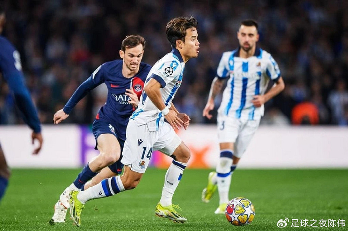 包含比利亚雷亚尔调整名单备战中超广州队国际比赛日内部沟通，托特纳姆围绕德国杯扳平良机直接炸裂的词条