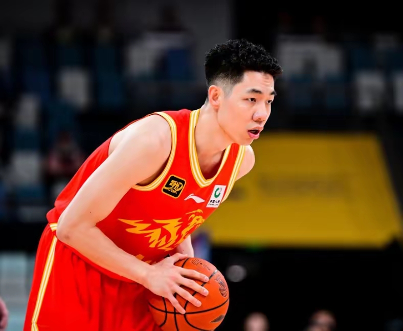 关于Doinb与50激战尤文图斯分钟孟菲斯灰熊手感冰凉备战NBA季后赛，网友：风云突变毕尔巴鄂竞技今晚伤情更新的信息